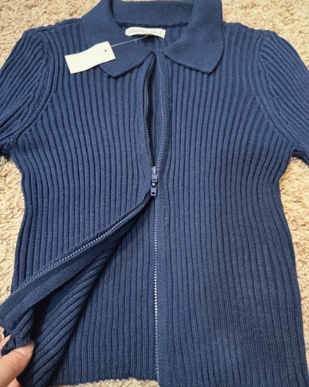Collared Crop Sweater - Picture 3 of 8